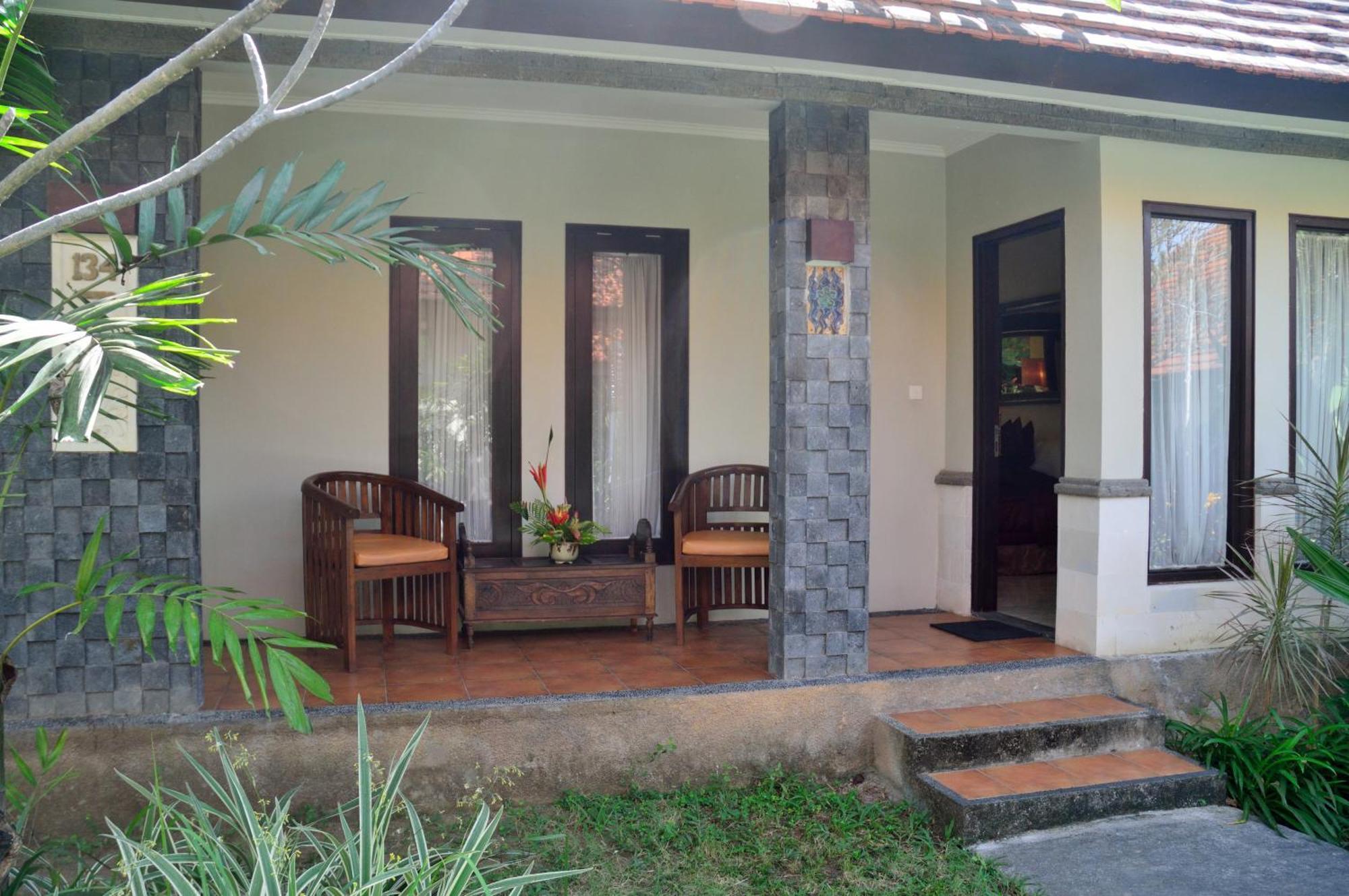 Peneeda View Hotel Sanur