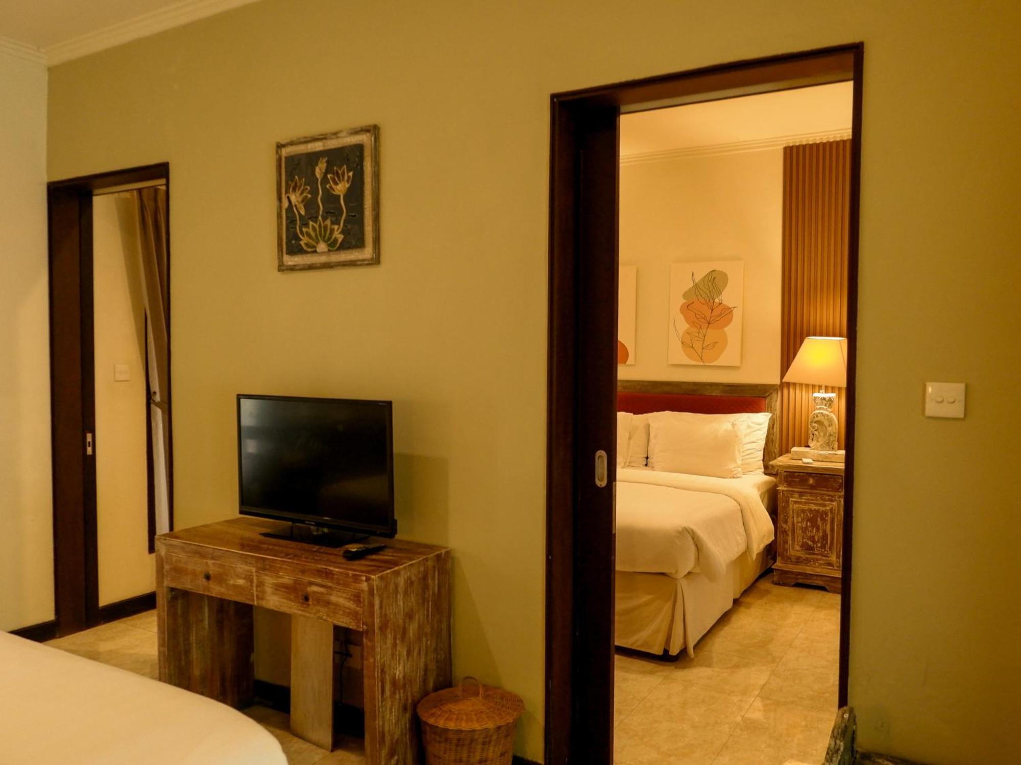 Hotel Peneeda View Sanur